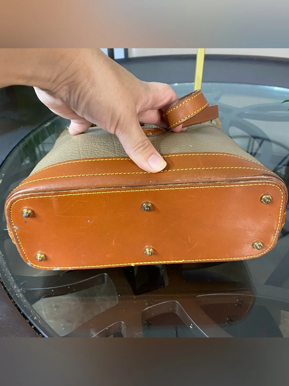 Dooney & Bourke photos british